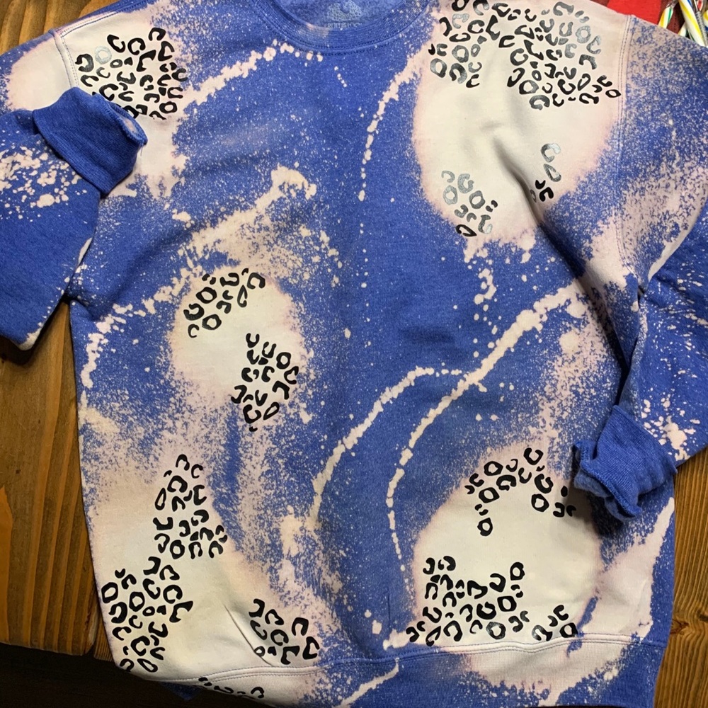 Leopard/bleach sweatshirt